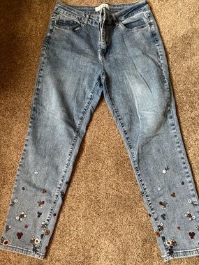 CHARLIE B Light Blue Embroidered Jeans